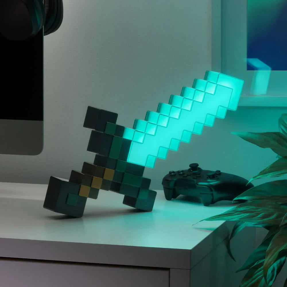 Σετ Λαμπάδα & Φωτιστικό Minecraft Sword